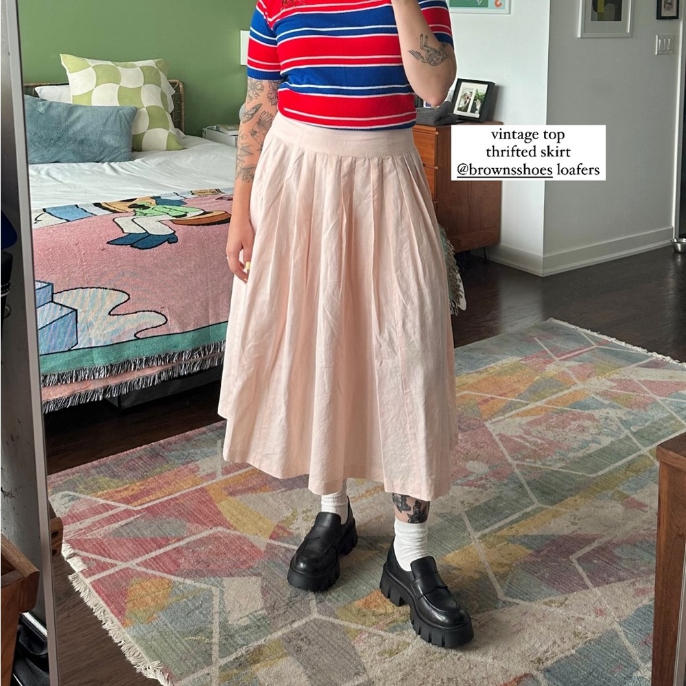 Vintage baby pink skirt